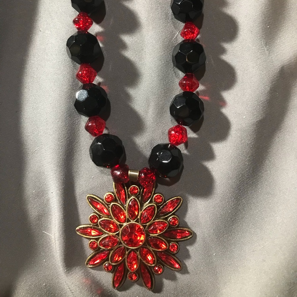 Handmade Elegant statement necklace!